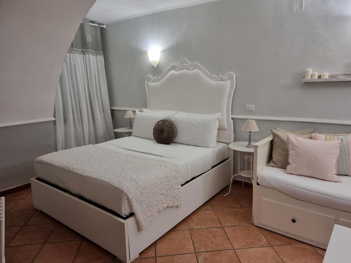 Casa Ninetta - Spaccanapoli - Il Tipico Pianterreno Della Napoli Antica! Exteriér fotografie
